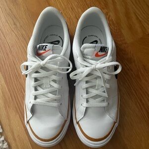 Worn once Nike court legacy size 5.5 y converts to 6.5 or 7 women’s
